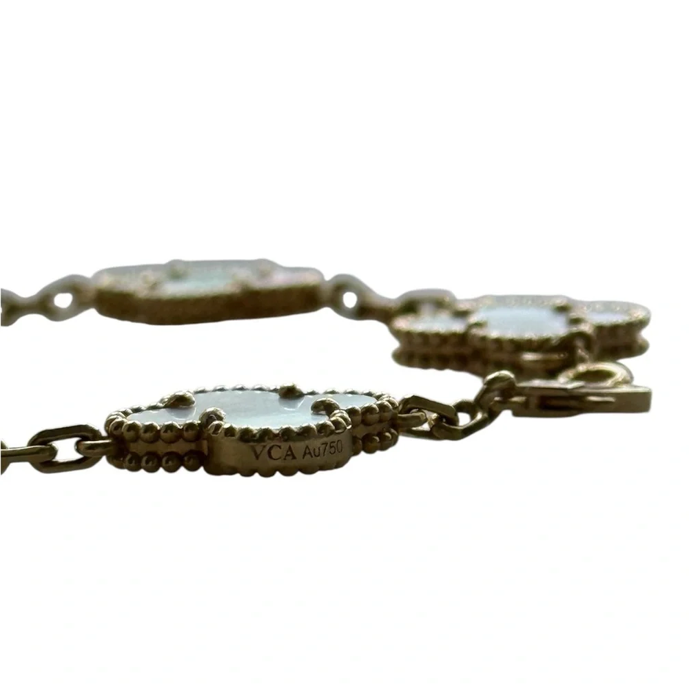 100% Authentic Van Cleef & Arpels Vintage Alhambra bracelet, 5 motifs, 18k Gold - Picture 9 of 17